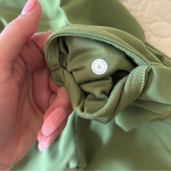Lululemon InStill High-Rise Tight 25” Green Foliage Size 4 - Picture 3 of 10